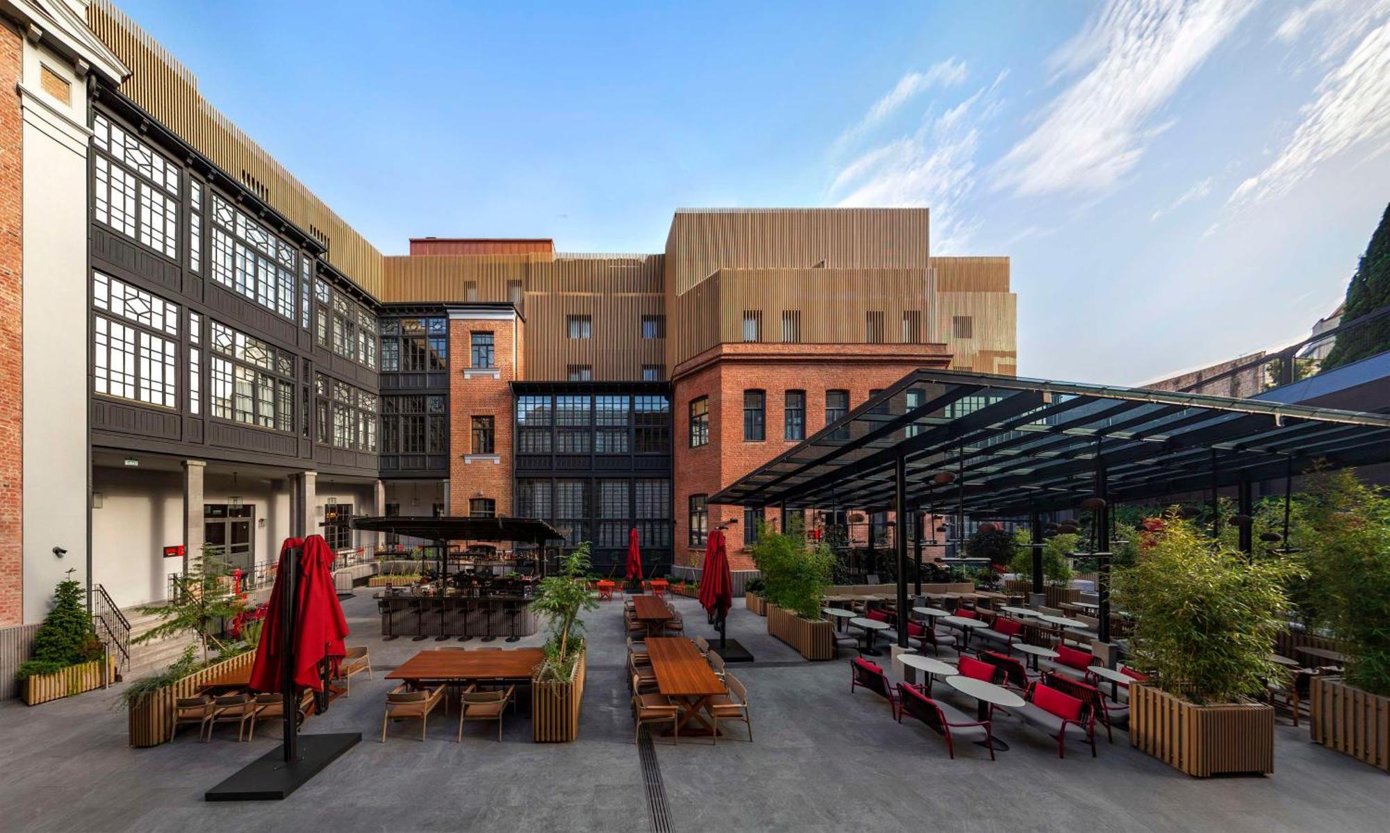 Radisson Red Tbilisi Hotel Exterior photo